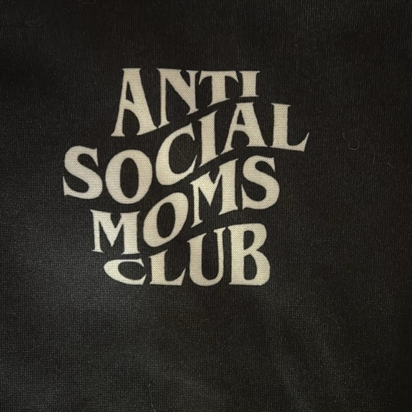 ASSC Anti Social Moms Club Long Sleeve - Picture 4 of 4